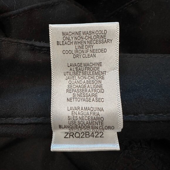BCBG Black Skinny Cargo Pants Womens Size 6 Zipper Ankles Soft Fabric - Picture 6 of 6